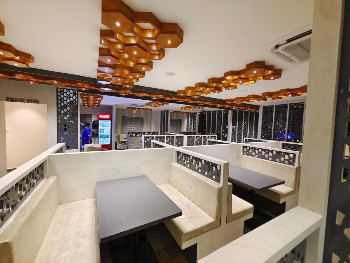 Hotel Thousand Pillars Warangal Bagian luar foto