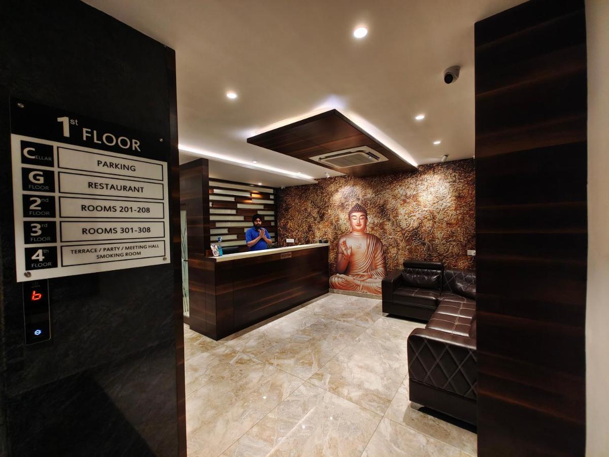 Hotel Thousand Pillars Warangal Bagian luar foto