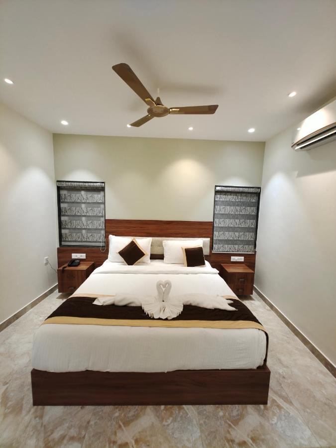 Hotel Thousand Pillars Warangal Bagian luar foto