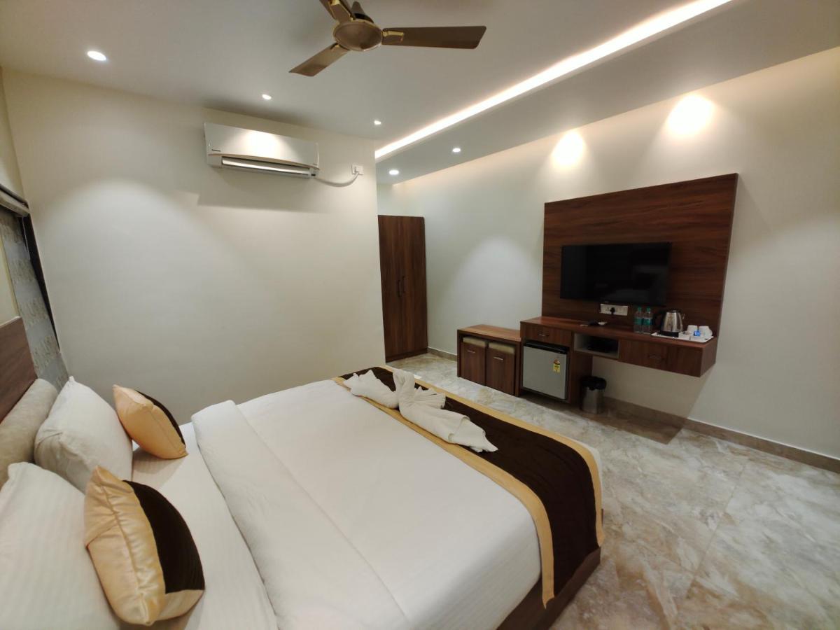 Hotel Thousand Pillars Warangal Bagian luar foto