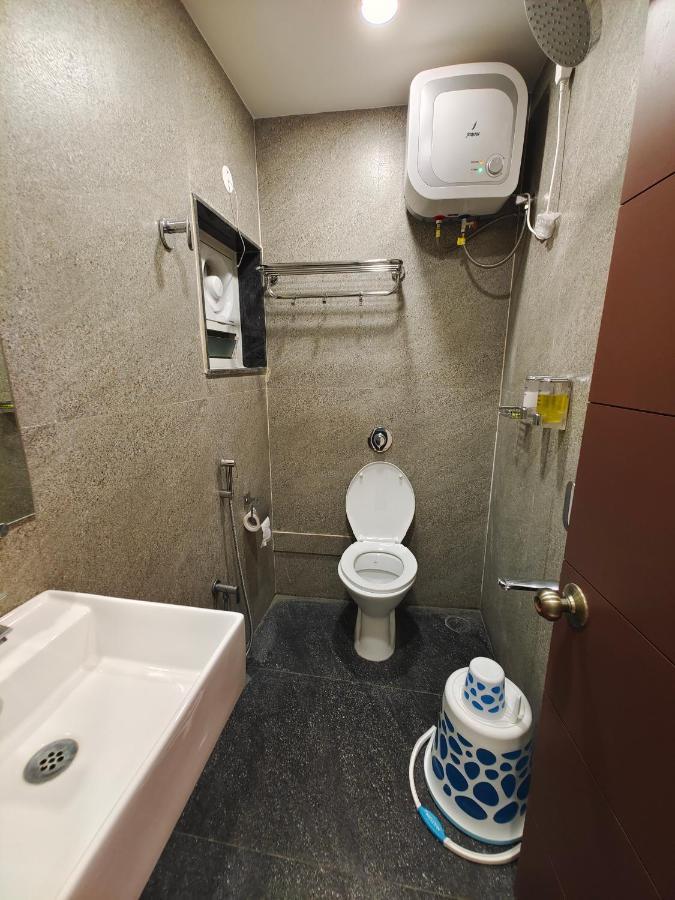 Hotel Thousand Pillars Warangal Bagian luar foto